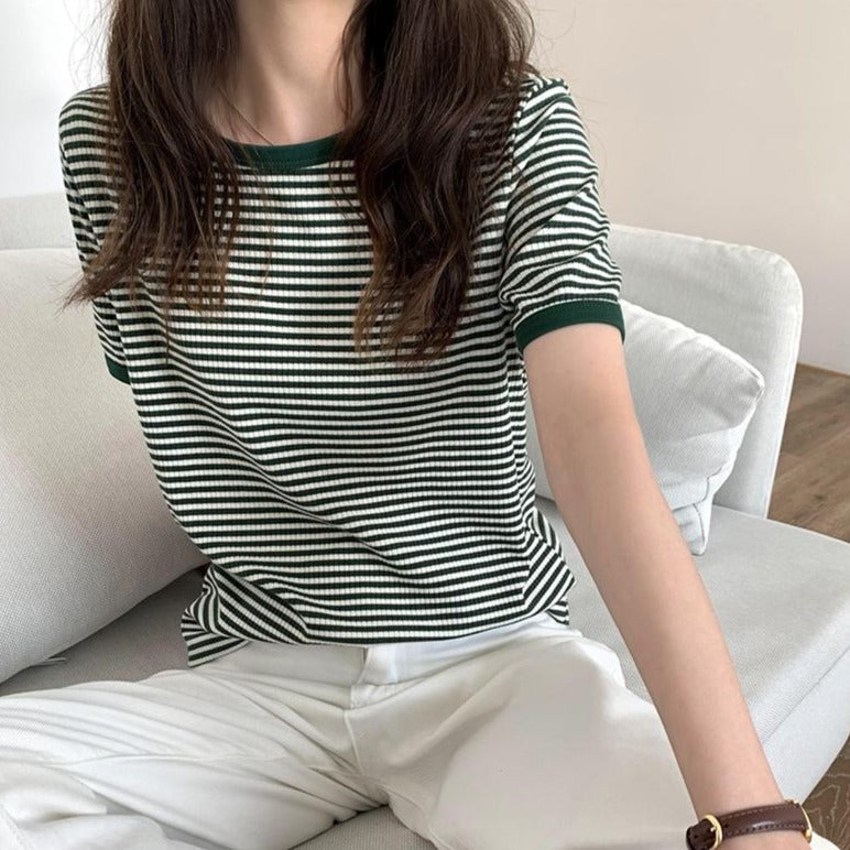 ボーダーTシャツ カジュアルで可愛いデザイン S1453