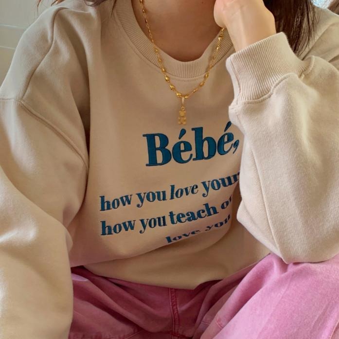 大人可愛い刺繍ロゴスウェット♡ダボッと着こなし S2627