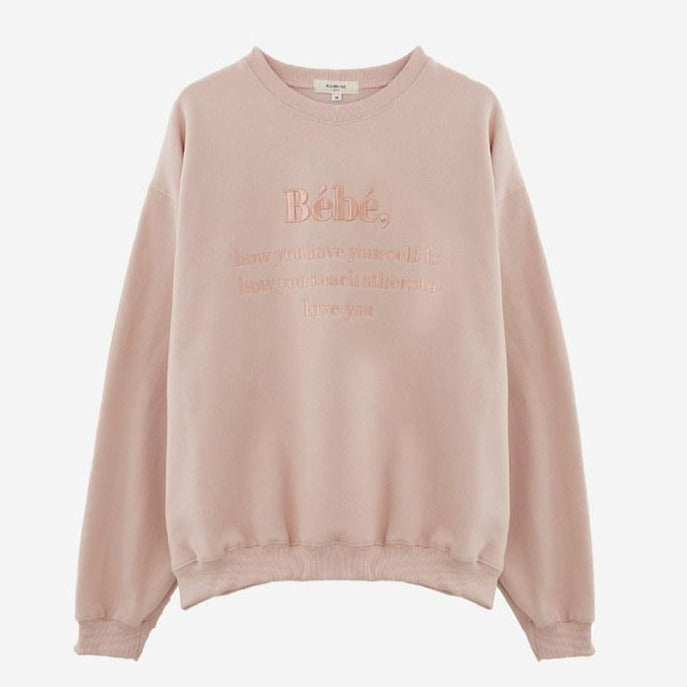 大人可愛い刺繍ロゴスウェット♡ダボッと着こなし S2627