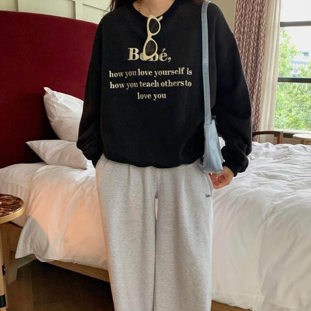 大人可愛い刺繍ロゴスウェット♡ダボッと着こなし S2627
