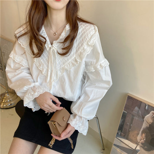 レースデザインの可愛いブラウス S1758