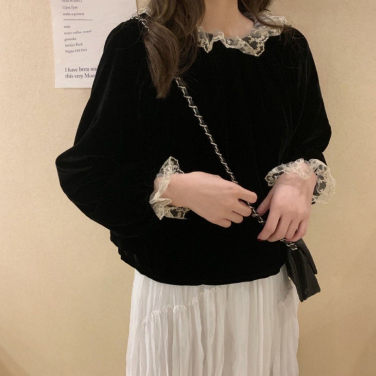ブラックレース×ベルベット エレガントブラウス S2603