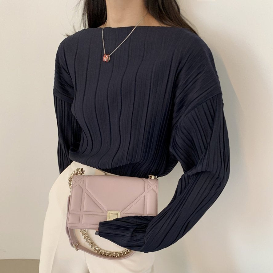 ボートネックプリーツブラウス 上品でゆったりシルエット♡ S2561