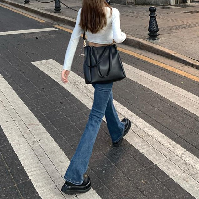 ハイウエストフレアデニムパンツ♡シンプルで可愛い S2598