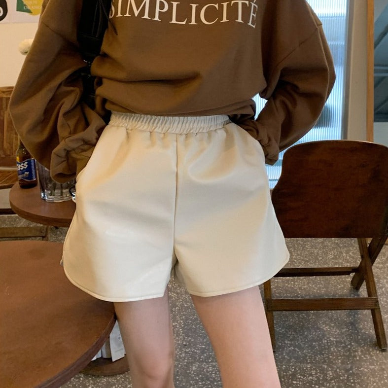 エコレザーショートパンツ♡ハイウエストで脚長効果 S1330