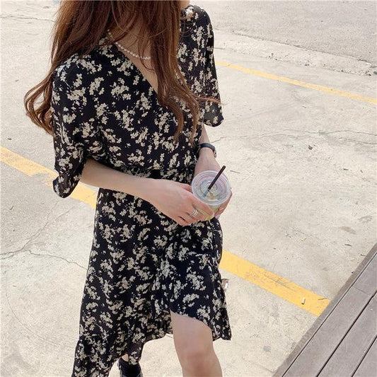 モノトーン花柄ワンピース アシメ風 S1652