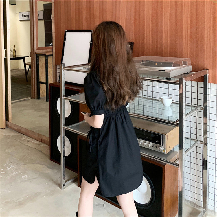 パフスリーブのふんわりワンピース S1708