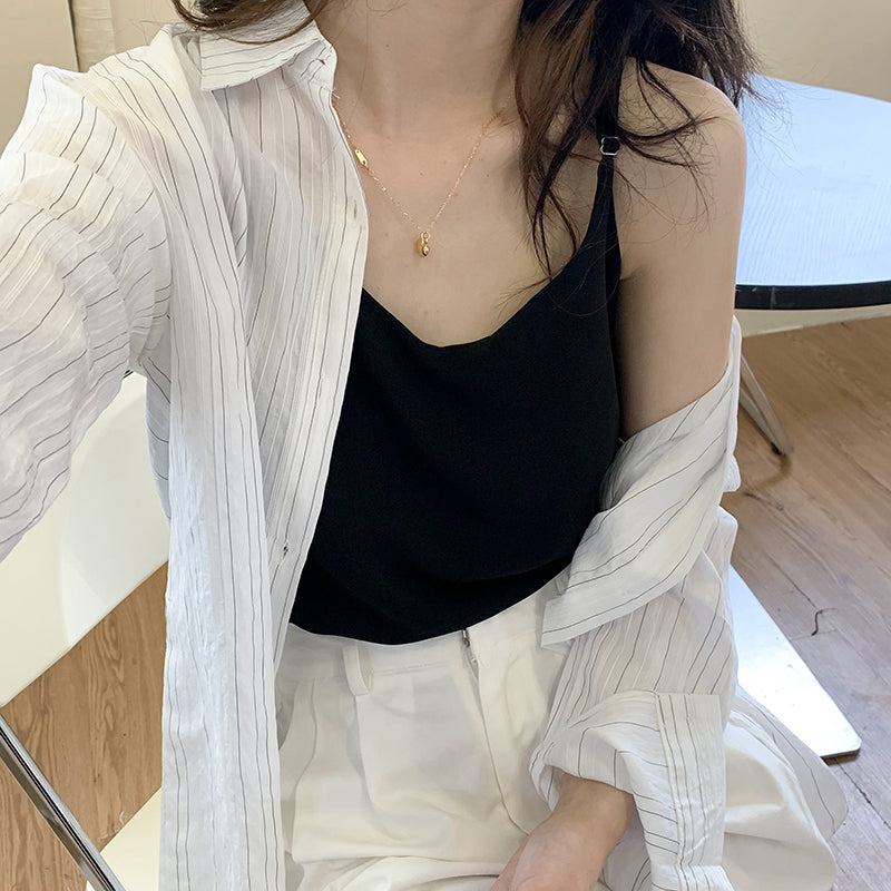 上質Vネックキャミ 大人可愛いデザイン S1469