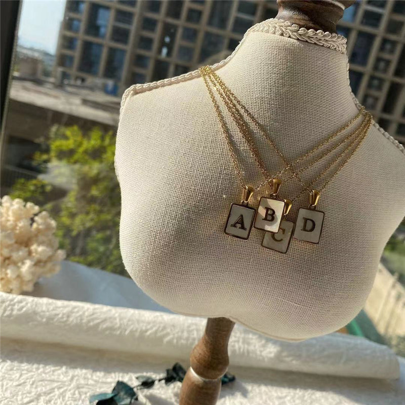 スクエアアルファベット イニシャルネックレス♡ S2545