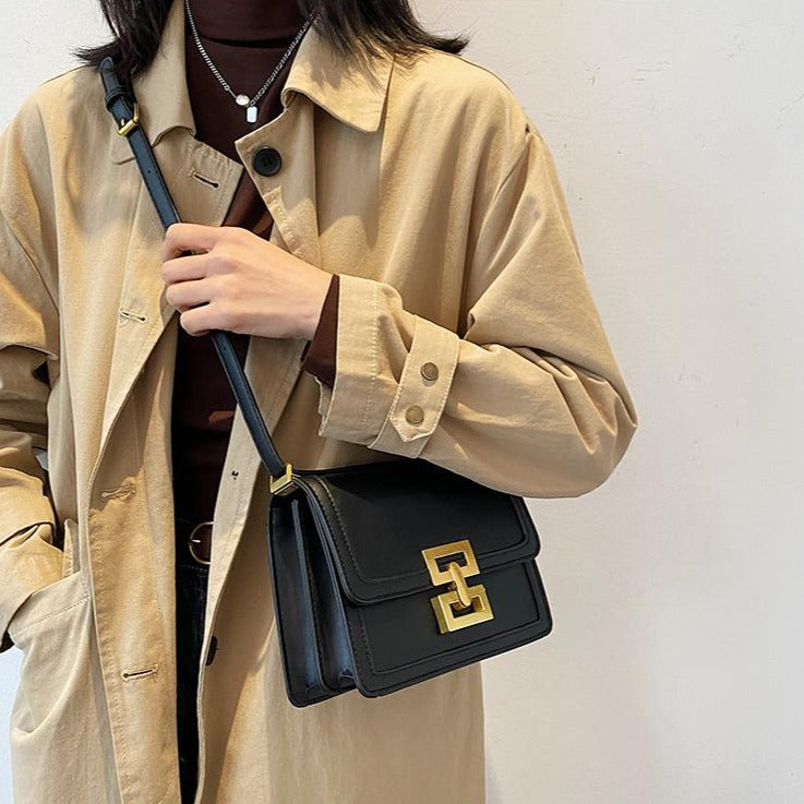 レトロなBOXショルダーバッグ♡大人可愛いデザイン S2819