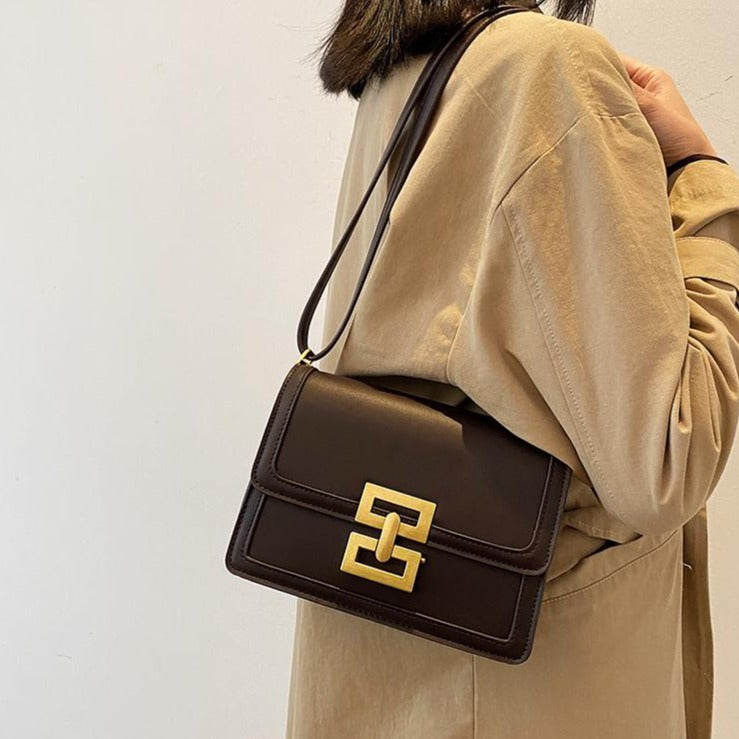 レトロなBOXショルダーバッグ♡大人可愛いデザイン S2819