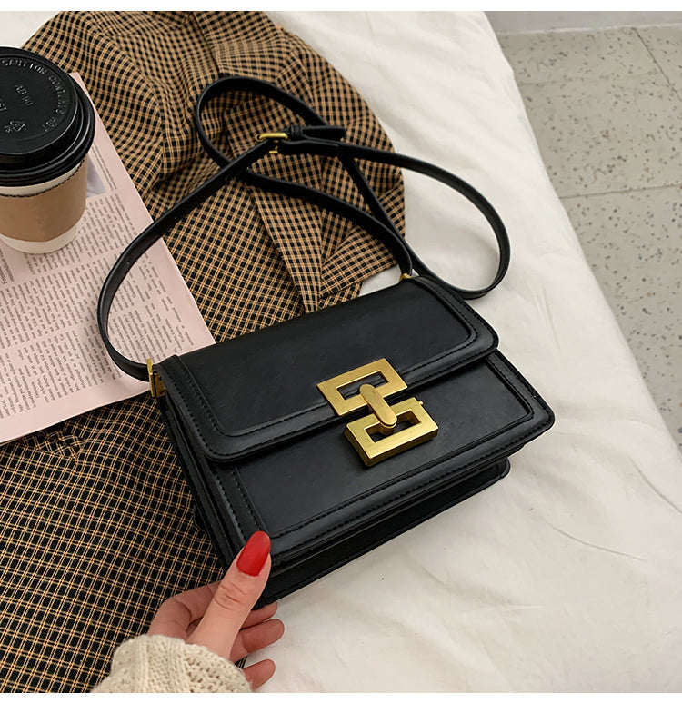 レトロなBOXショルダーバッグ♡大人可愛いデザイン S2819