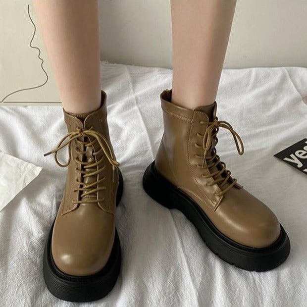 厚底レースアップブーツ♡脚長効果で大人可愛い S2564