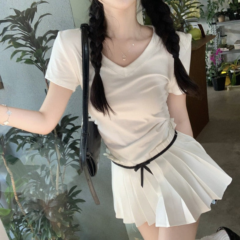 ベーシックVネックTシャツ シンプルで可愛いデザイン S1651