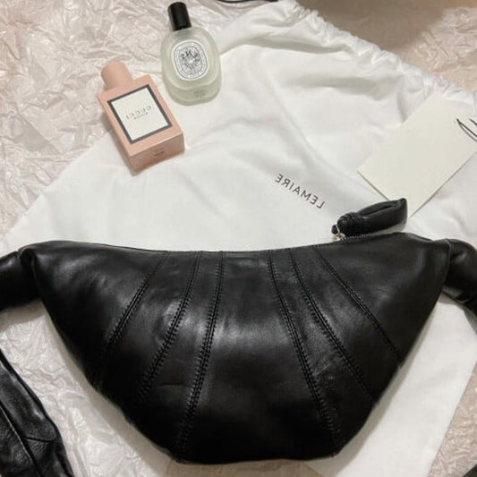 クロワッサン型ショルダーバッグ♡トレンドで可愛い S1321