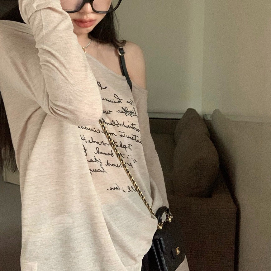 オフショルダーロングTシャツ ゆったりデザイン S1274
