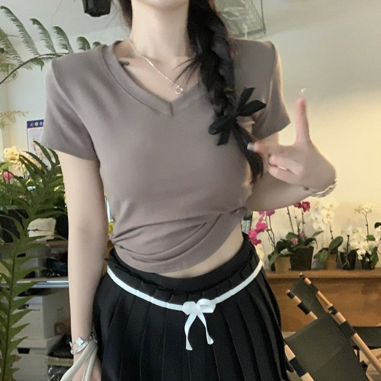 ベーシックVネックTシャツ シンプルで可愛いデザイン S1651