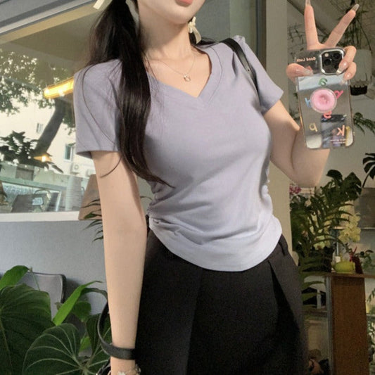 ベーシックVネックTシャツ シンプルで可愛いデザイン S1651