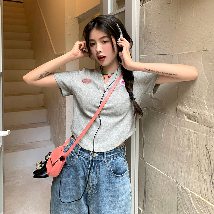 ポイント刺繍のショートTシャツ♡ S1675