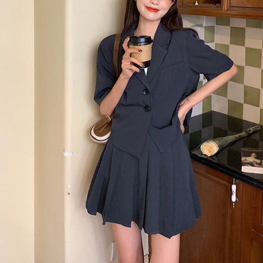 半袖ジャケット×プリーツスカート セットアップコーデ S1420