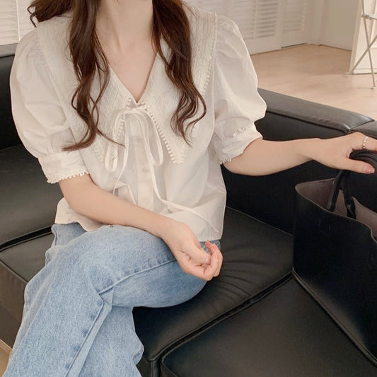 レースのビッグカラーが可愛いブラウス S1466