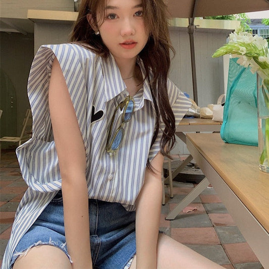 ノースリーブストライプブラウス スクエアシルエットで新鮮な着こなし S1610