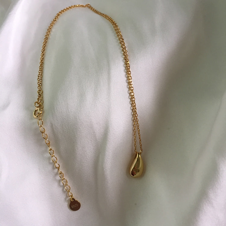 ドロップモチーフ シンプルネックレス♡ S2085