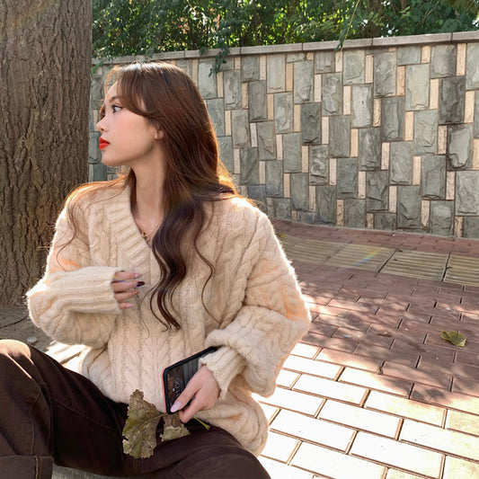 Vネックざっくりアランニット こなれ感たっぷり S1136