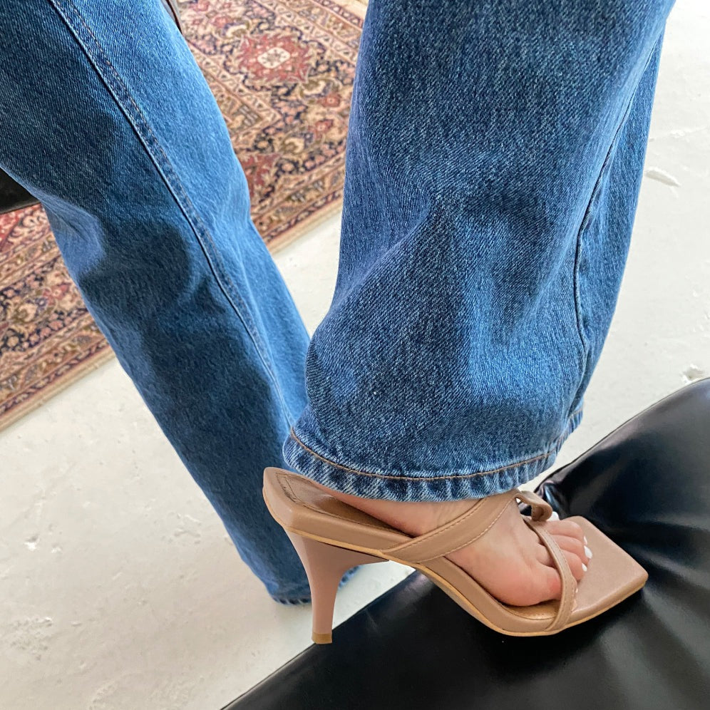 ハイウエストストレートパンツ 脚長見えデザイン S2495