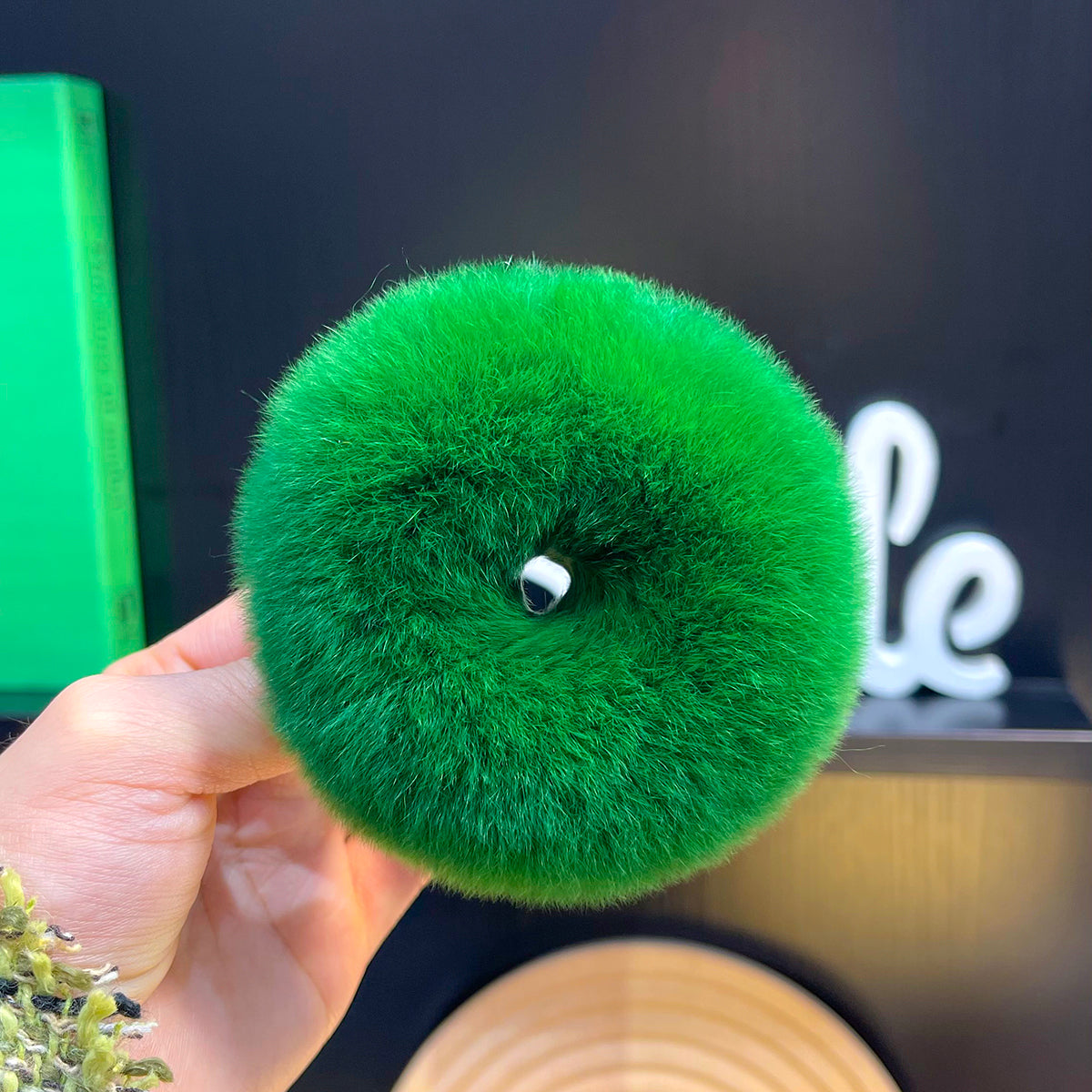 ふわふわリアルファーグリーンヘアクリップ♡冬コーデにぴったり S1126