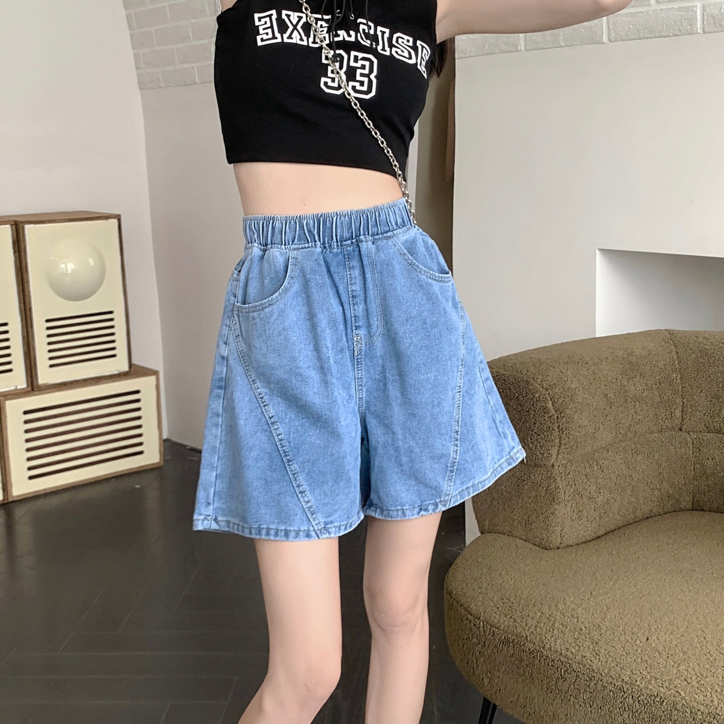 ハイウエストデニムショートパンツ 美脚効果抜群 S1874