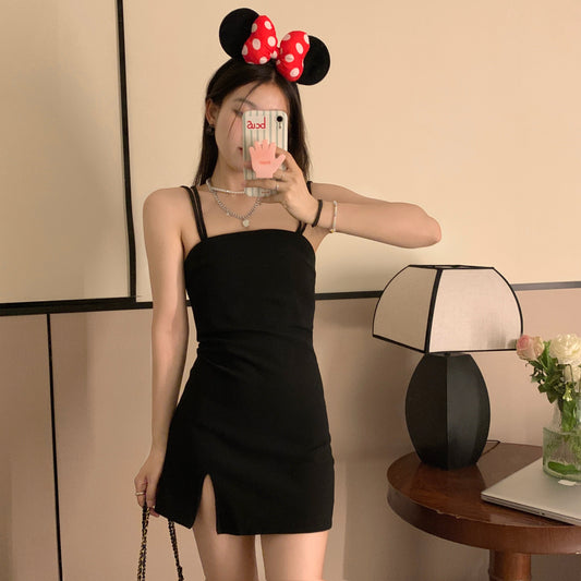 スリットブラックキャミワンピ 大人可愛いデザイン S1658