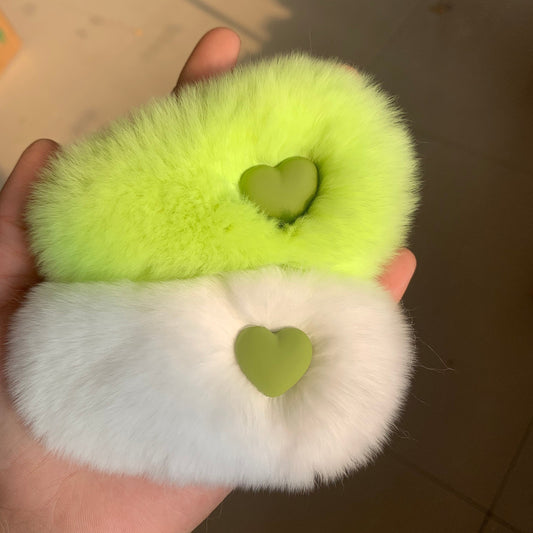 ふわふわハートのヘアクリップ♡大人可愛いアクセサリー S1124