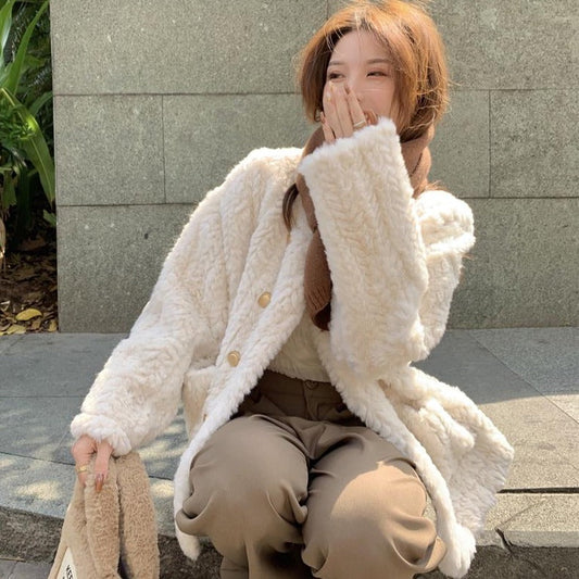 ダブルブレストのふわふわフェイクファーコート♡ S1077