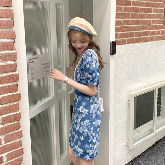 花柄デニムワンピース フェミニンなデザインで可愛く着こなす S1840