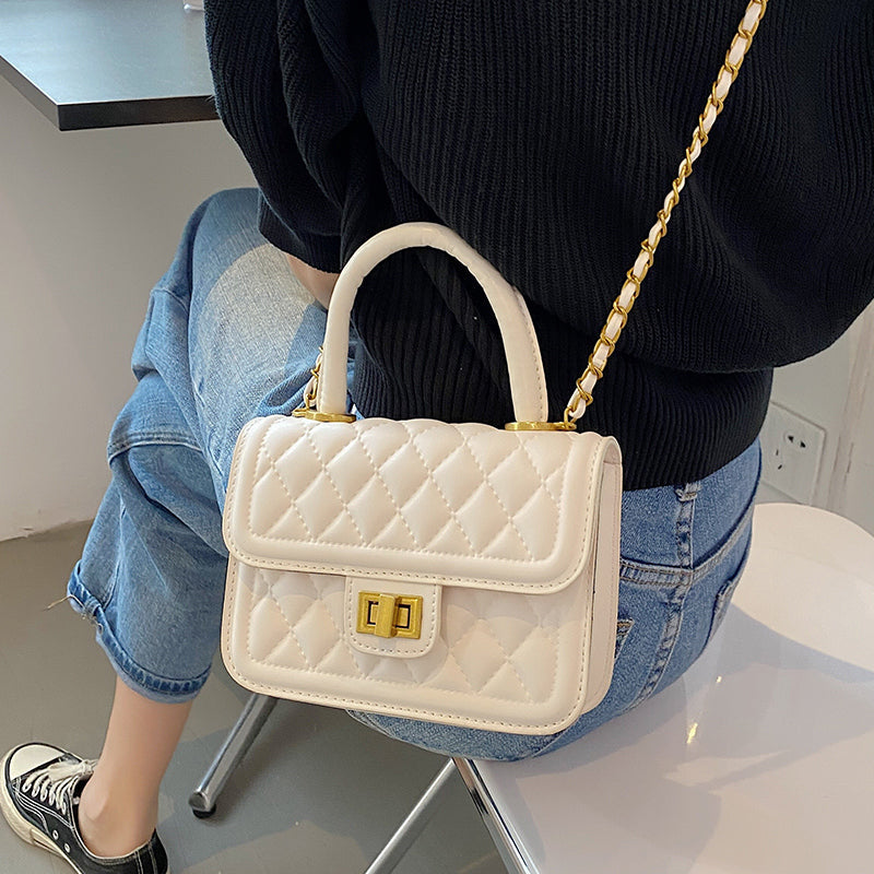 キルティングスクエアチェーンバッグ♡マット素材で大人可愛い S2544