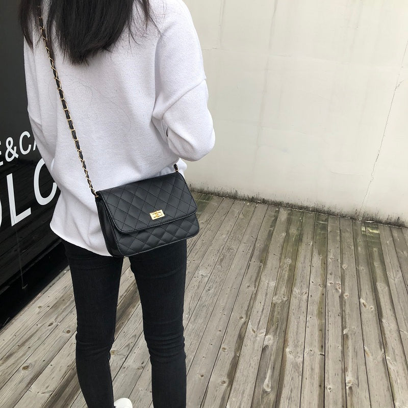 大人可愛いキルティングミニショルダーバッグ S2463