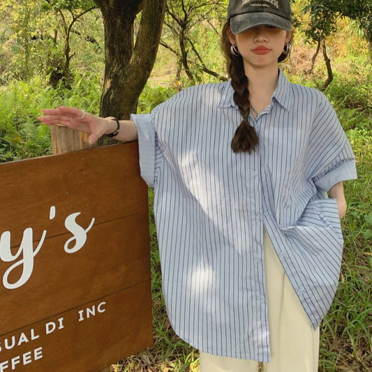 ミドル丈ストライプシャツ 抜け感デザインで今っぽく S1843
