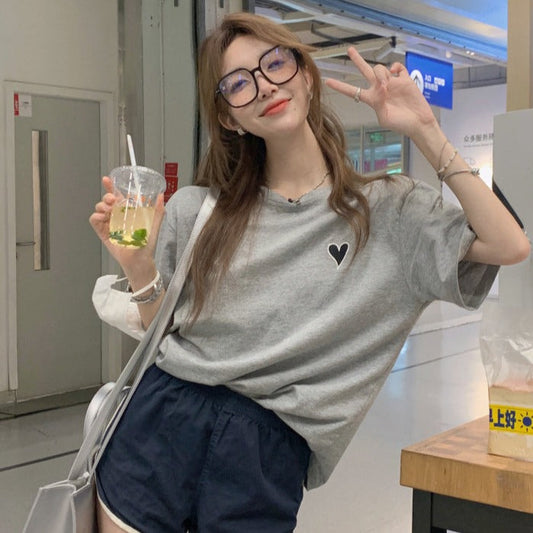 ハート刺繍半袖Tシャツ キュートなデザイン S1661