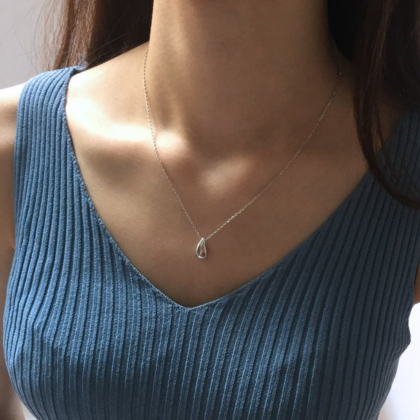 ドロップモチーフ シンプルネックレス♡ S2085