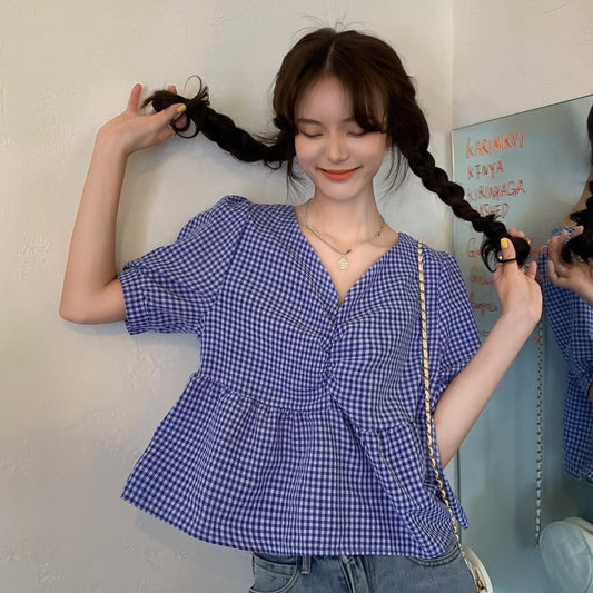 Vネックチェック柄のキュートなショートトップス S1641