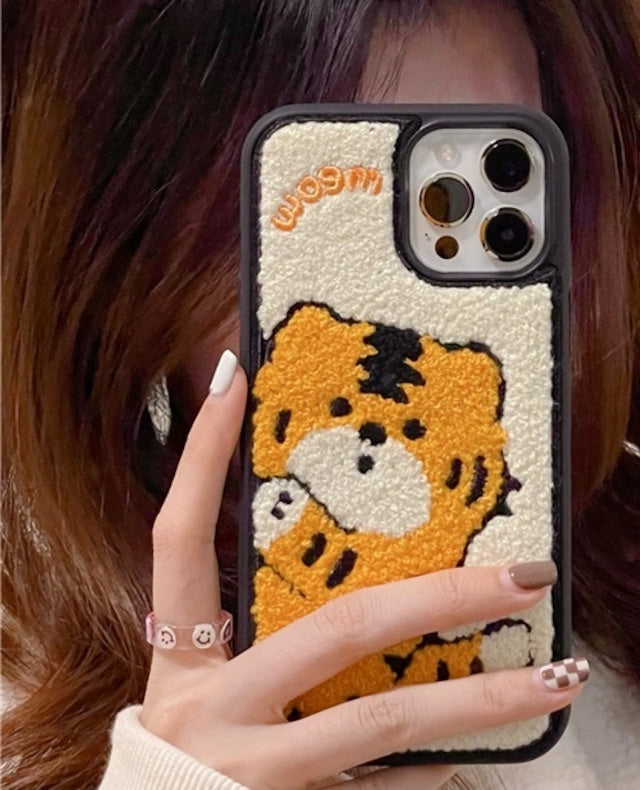 ふわもこトラさん iPhoneケース ボア素材で可愛い S2518