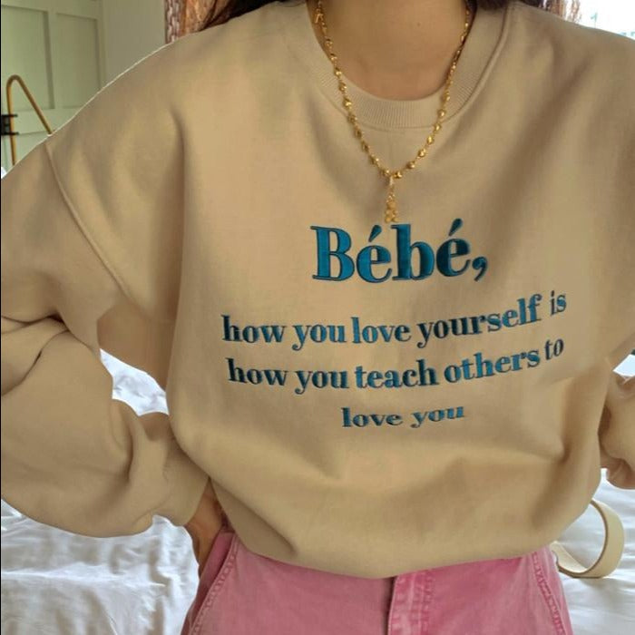 大人可愛い刺繍ロゴスウェット♡ダボッと着こなし S2627