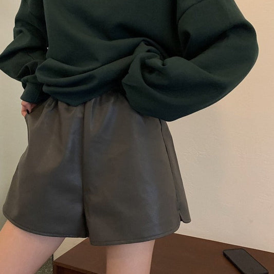 エコレザーショートパンツ♡ハイウエストで脚長効果 S1330