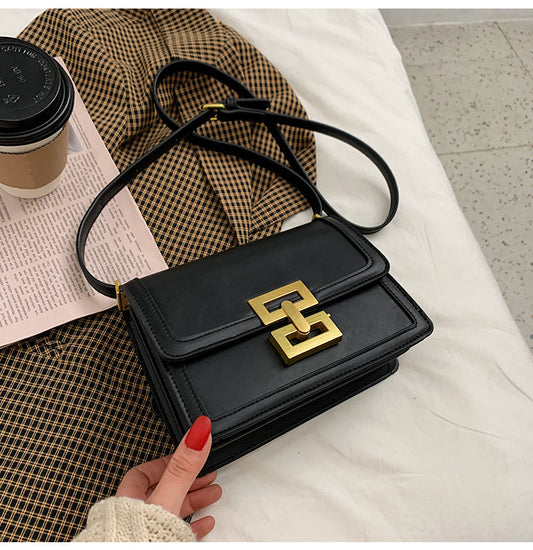 レトロなBOXショルダーバッグ♡大人可愛いデザイン S2819