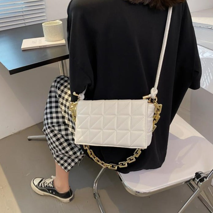 ゴールドチェーン スクエアミニバッグ♡2wayで大人可愛い S2726