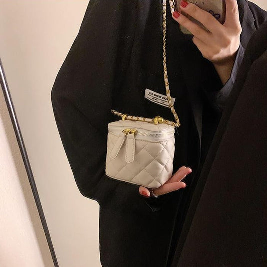 キルトミニバッグ♡ゴールドメタルで上品なバニティ S2548
