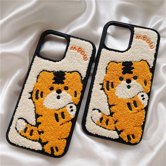 ふわもこトラさん iPhoneケース ボア素材で可愛い S2518