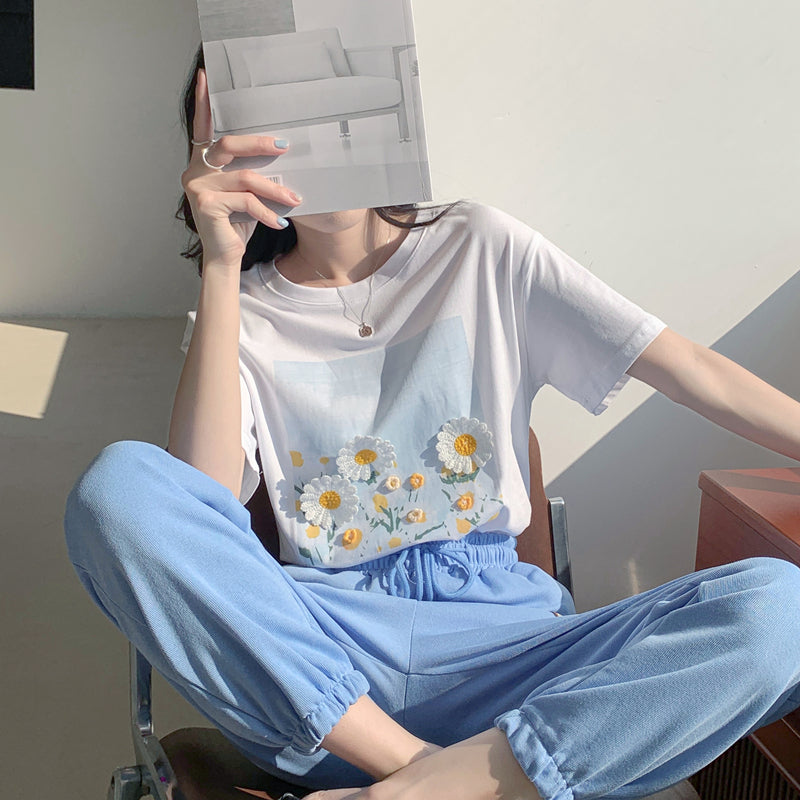 立体フラワー刺繍Tシャツ♡夏らしい可愛いデザイン S1401