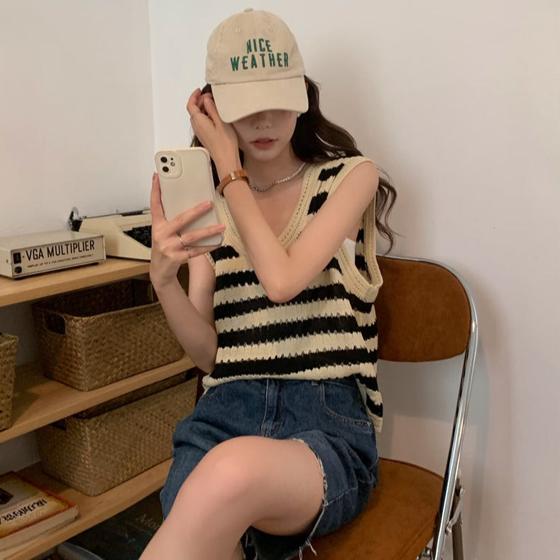 ボーダーニットタンクトップ ゆるっとシルエットで可愛い♡ S1179